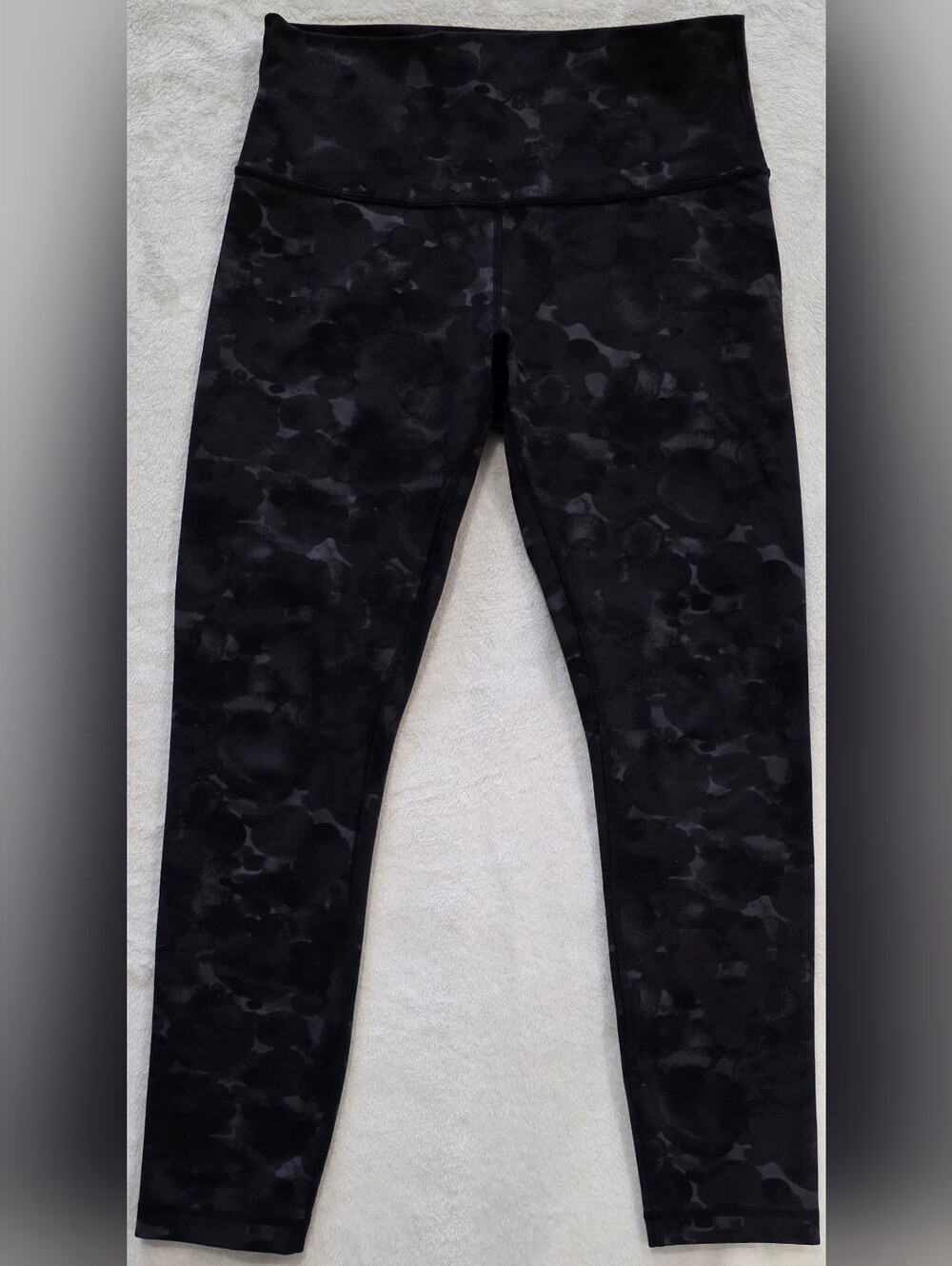 Womens Lululemon High Times Savasana Camo Leggings-Black & Charcoal Grey-Size 8